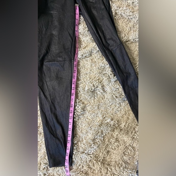 Trouvé Black Faux MidRise Lightly Texture Moto Inspo Leather Leggings 80s Punk M - Picture 14 of 14